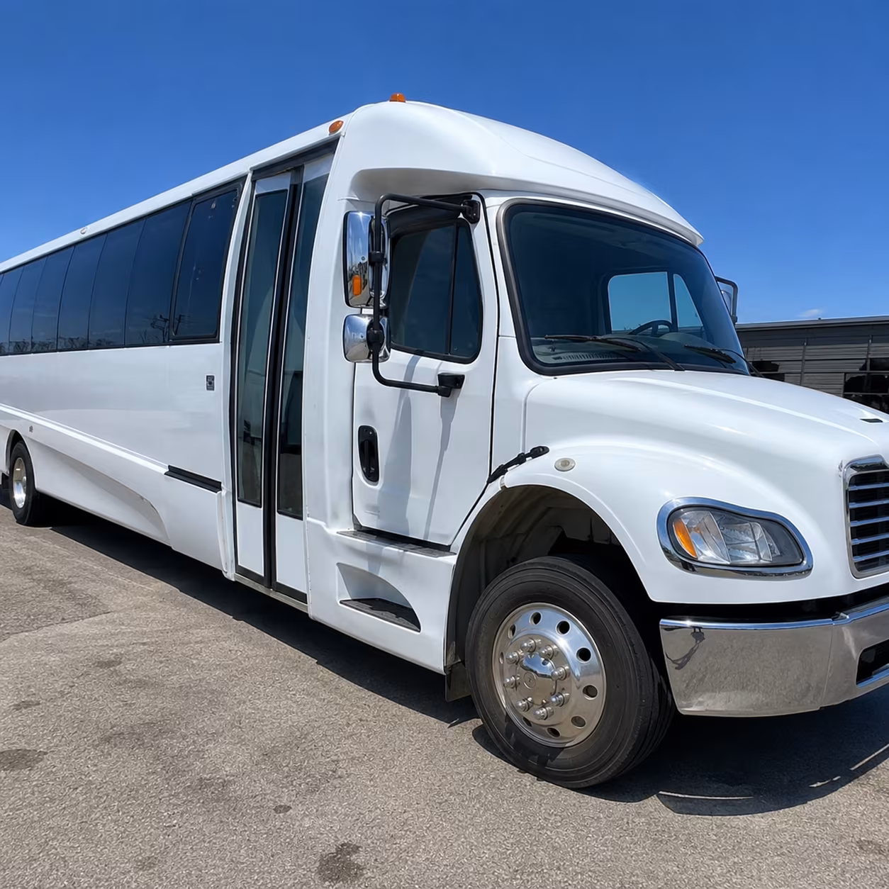 bus rentals for corporate sporting events and client entertainment in west palm beach