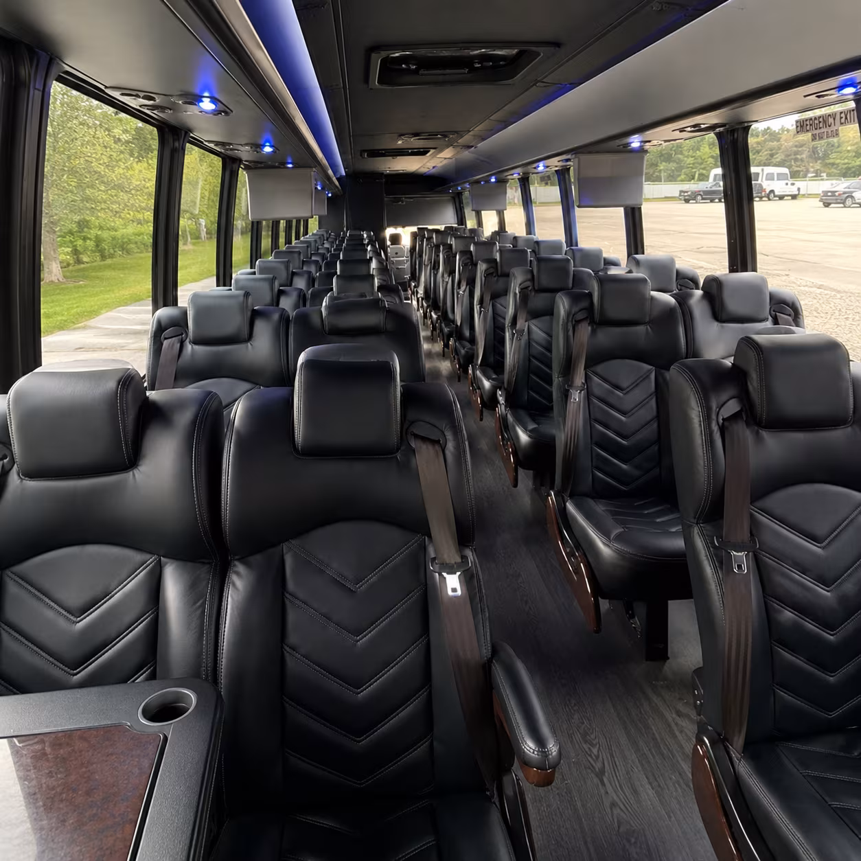 bus rentals for waterfront and outdoor wedding venues near west palm beach