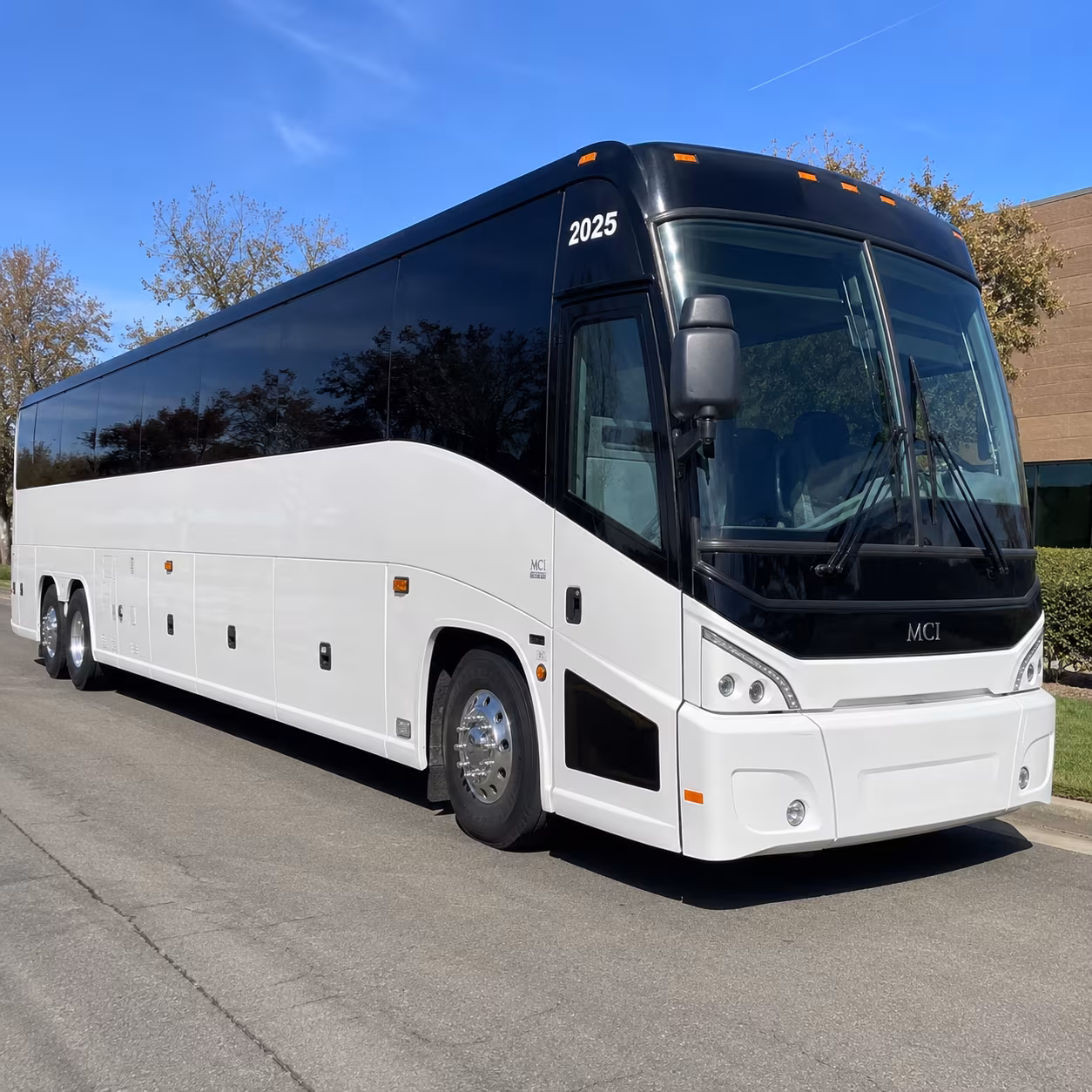 charter bus shuttle service at president donald j trump international airport pbi