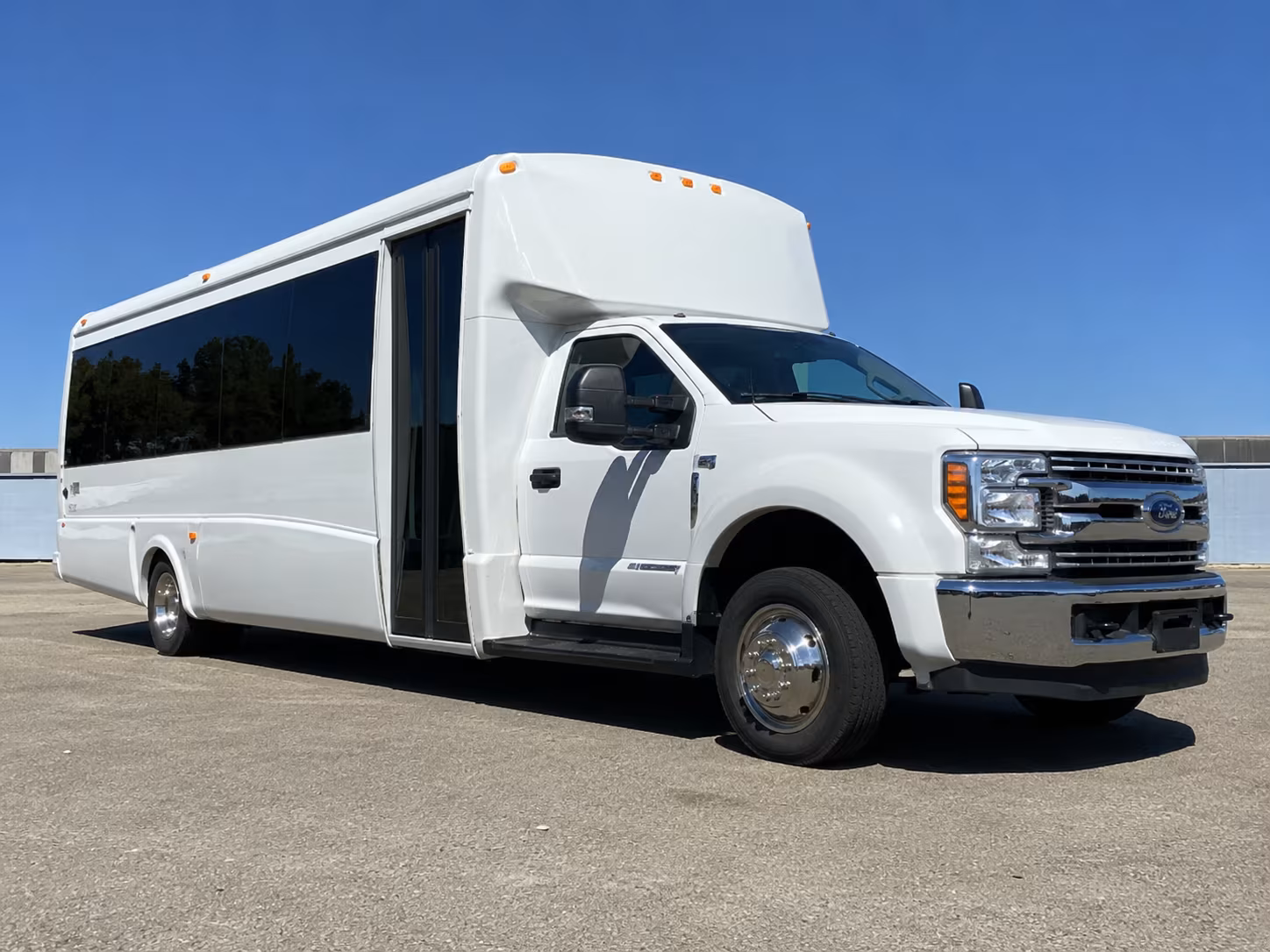 charter buses for palm beach county corporate events and convention shuttles