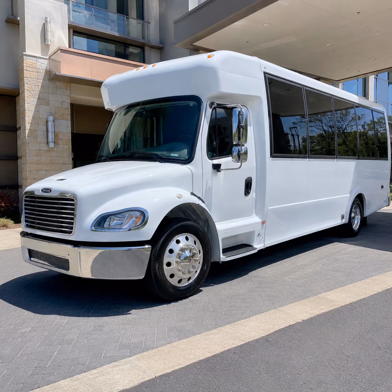 corporate airport transfer buses to and from palm beach international airport