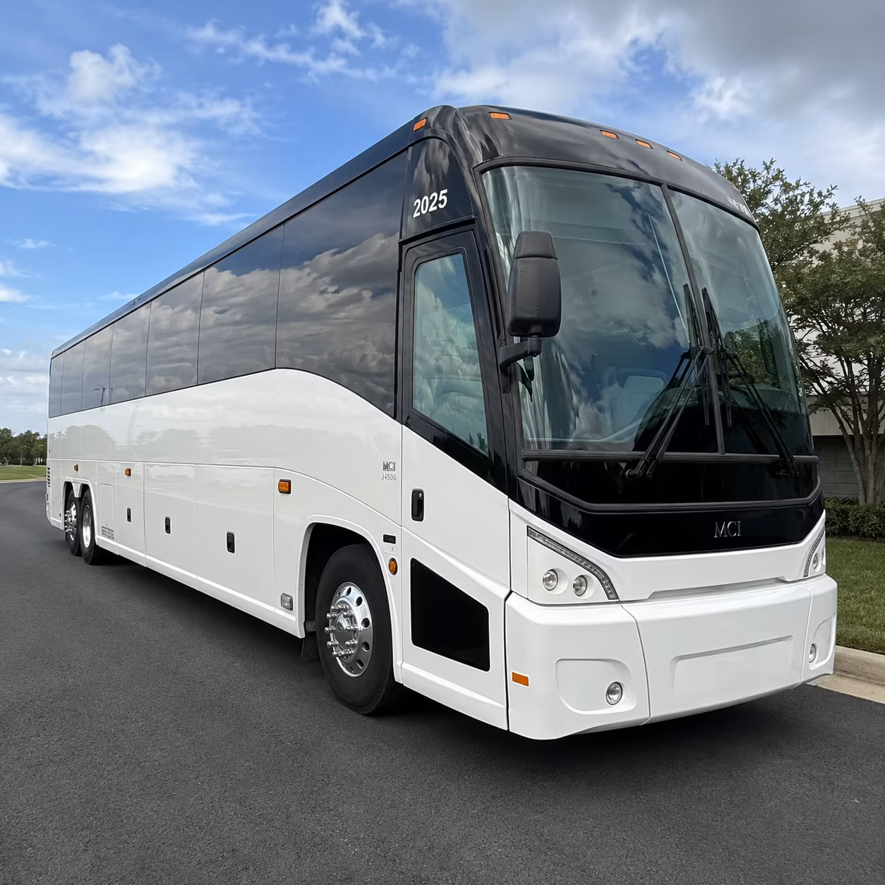 find the perfect transportation for your next airport transfer 4